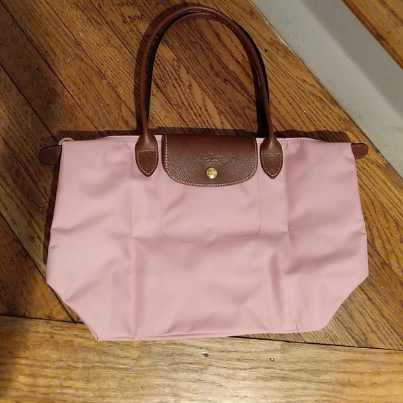 longchamp medium shoulder bag